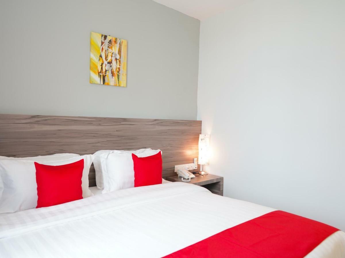 Oyo 43987 Season Inn Bintulu Ngoại thất bức ảnh